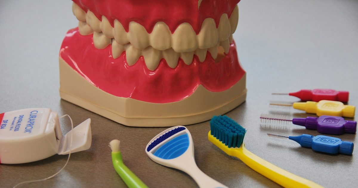 Dental Implant Maintenance: The 2025 Long-Term Care Guide